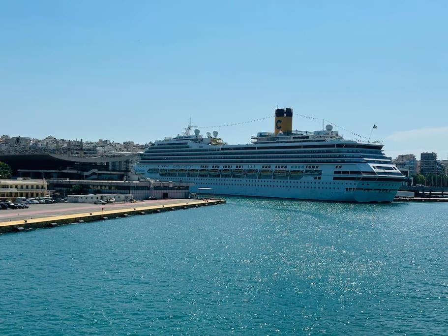 Blue Suite At Piraeus Port Kültér fotó